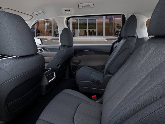 New 2027 Kia Carnival LX FWD image 19