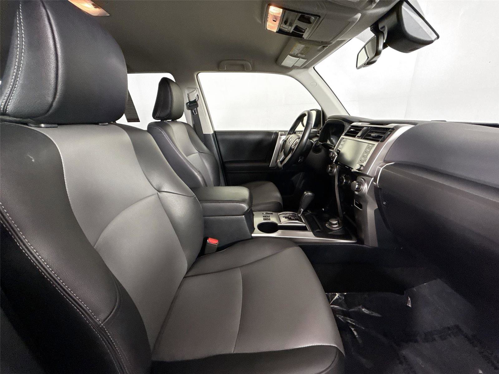 Used 2024 Toyota 4Runner SR5 Premium image 40