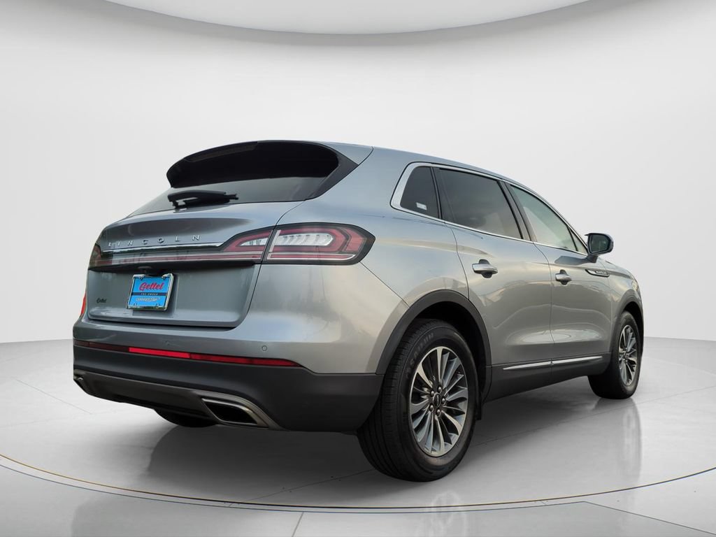 Used 2023 Lincoln Nautilus Reserve FWD image 5