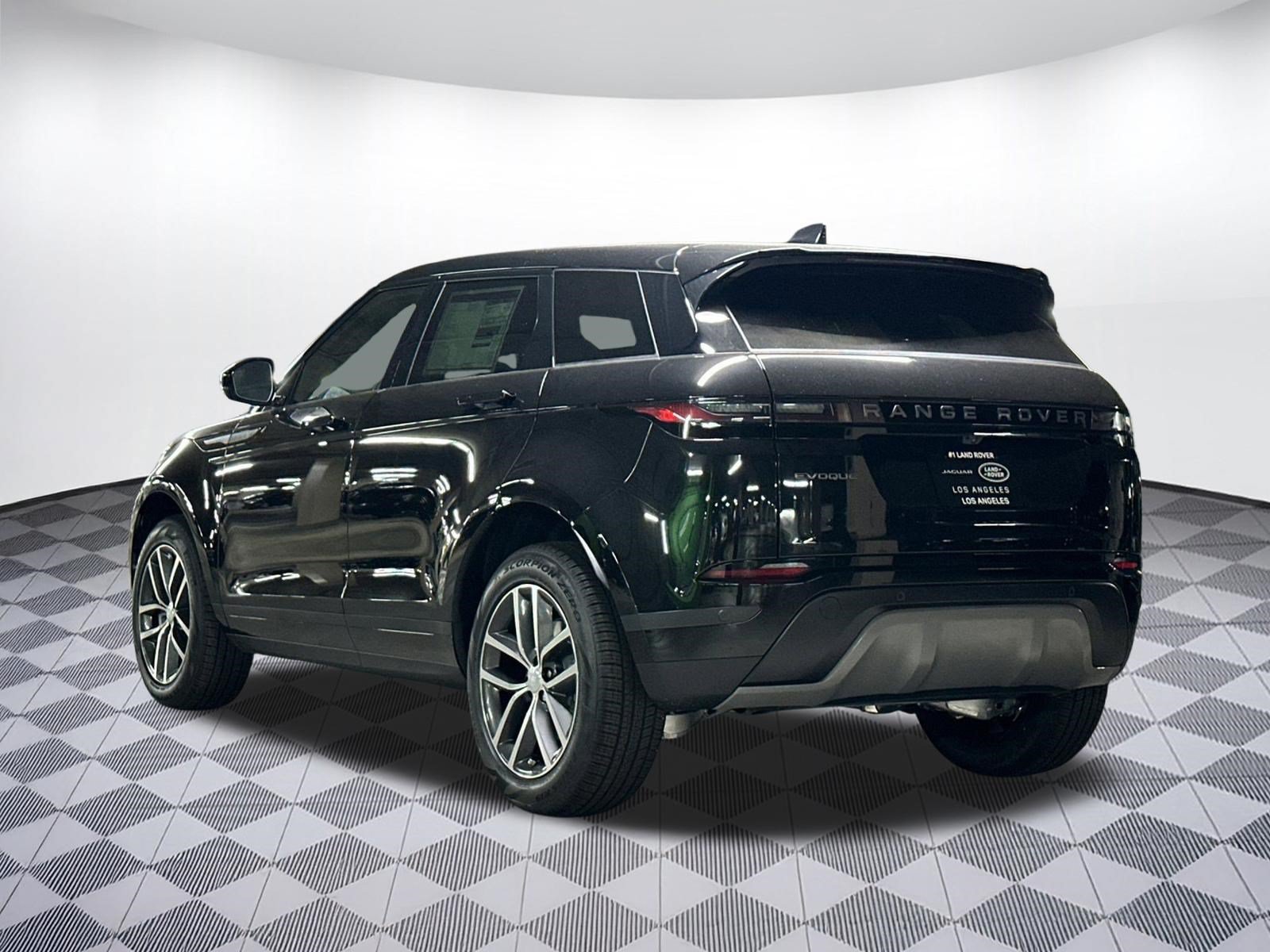 Used 2026 Land Rover Range Rover Evoque S AWD/4WD image 3