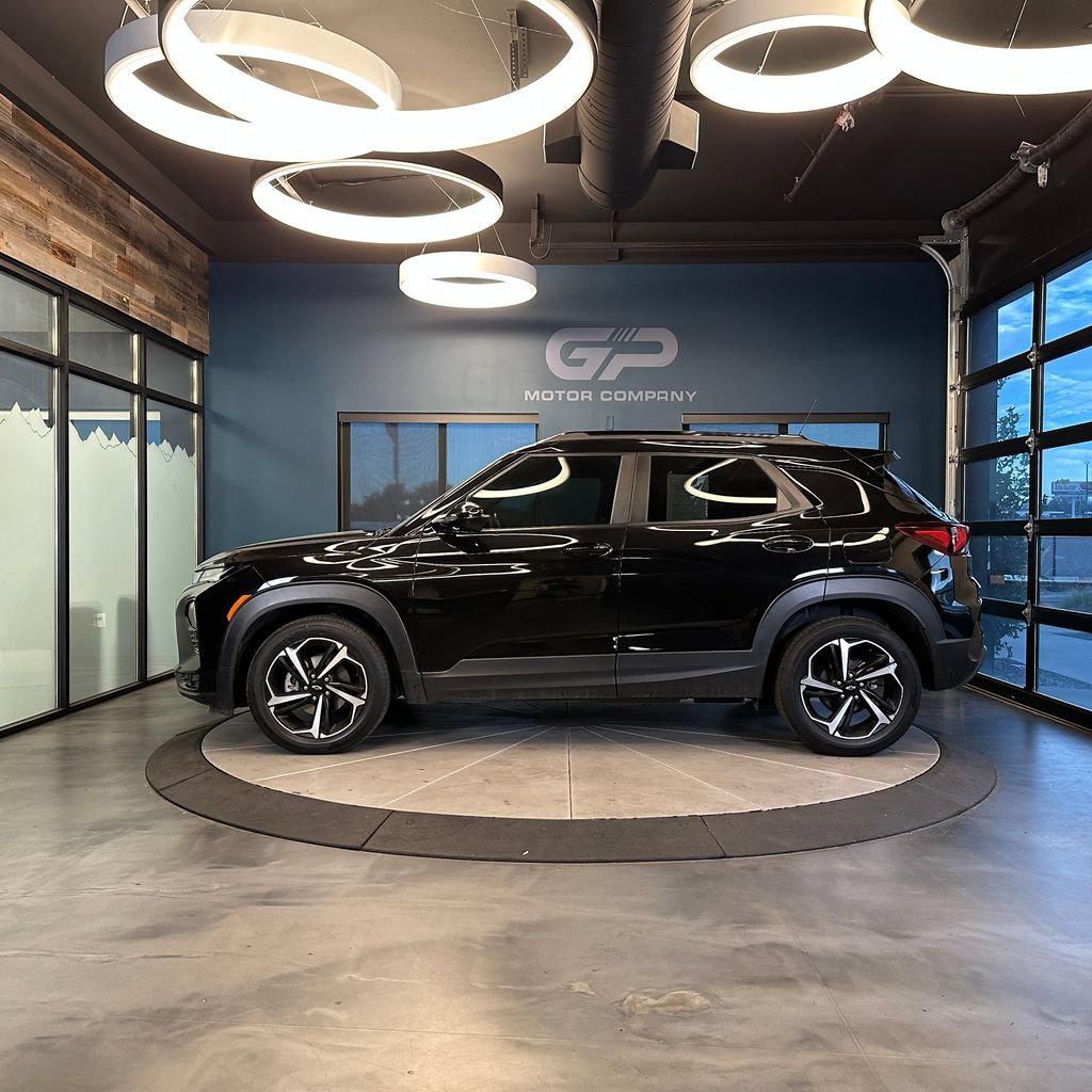 Used 2022 Chevrolet TrailBlazer RS w/ Convenience Package FWD image 6