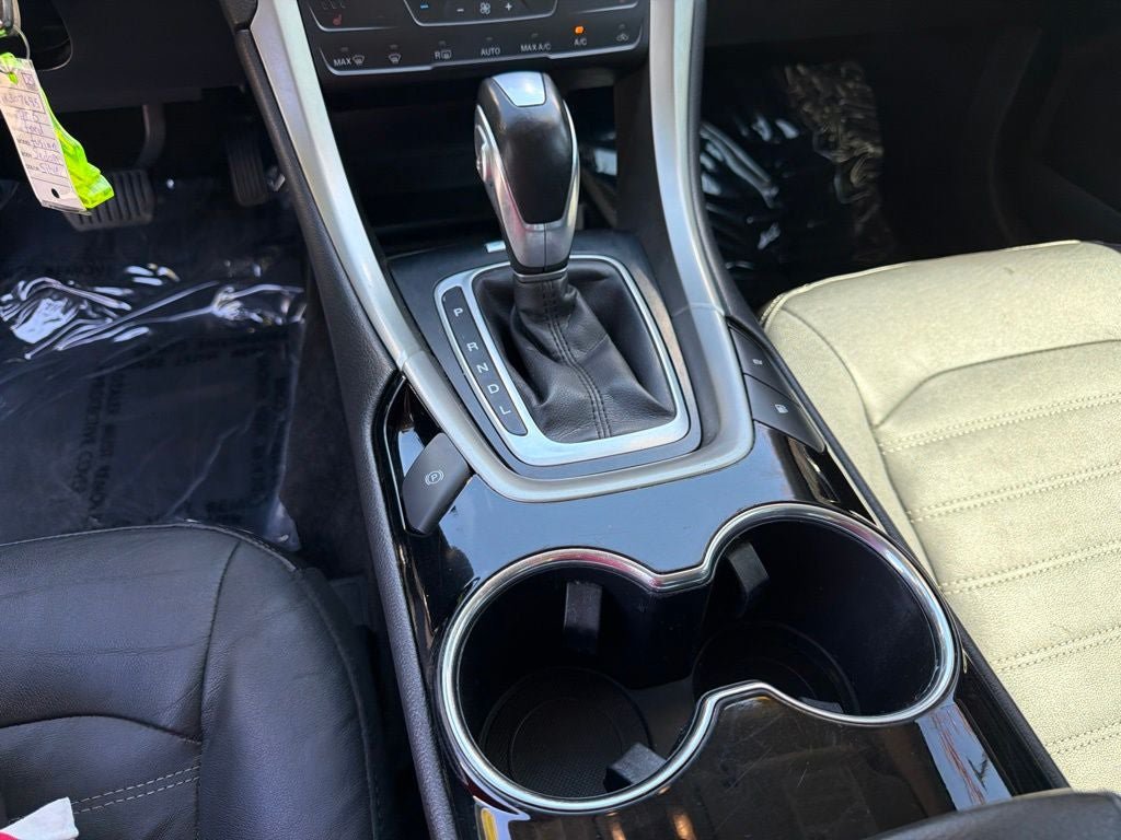 Used 2015 Ford Fusion Energi SE FWD image 12