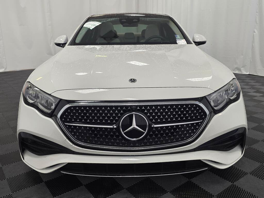 Used 2024 Mercedes-Benz E 350 4MATIC Sedan image 9
