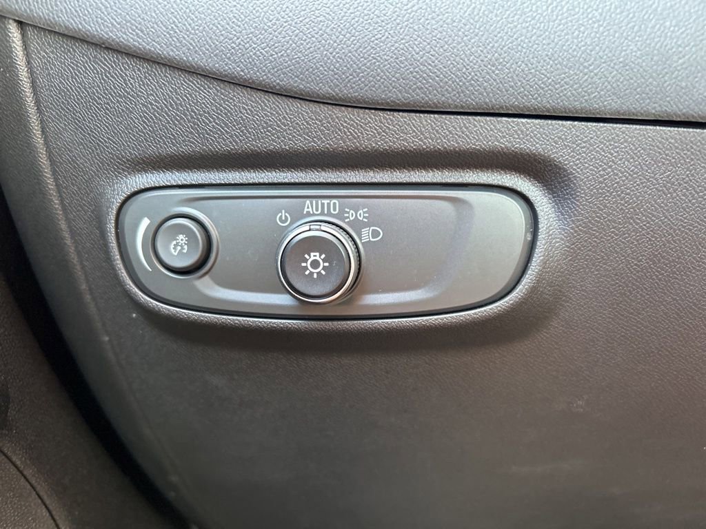 Used 2024 Chevrolet Equinox LT AWD/4WD image 30