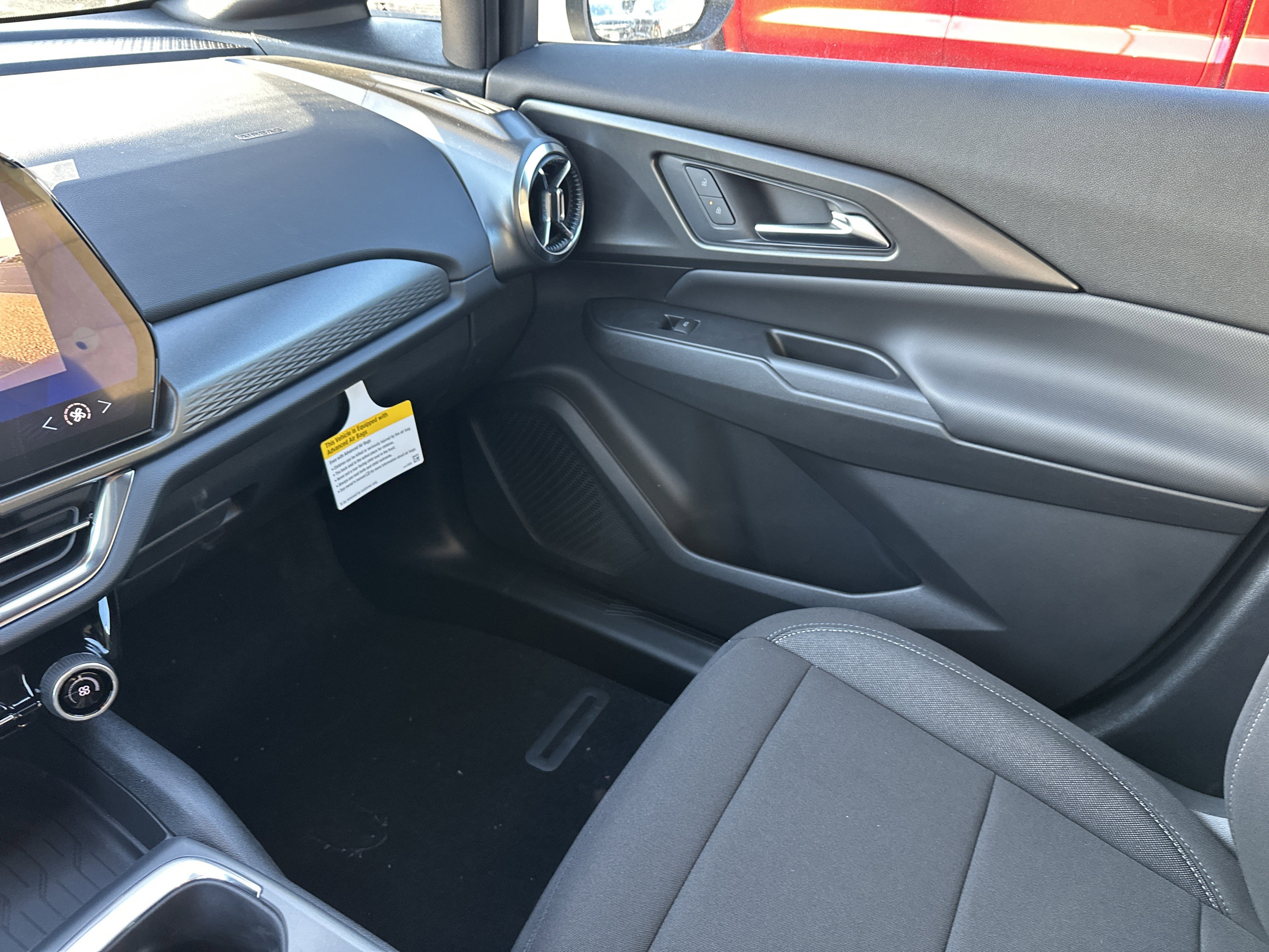 New 2026 Chevrolet Equinox EV LT image 24