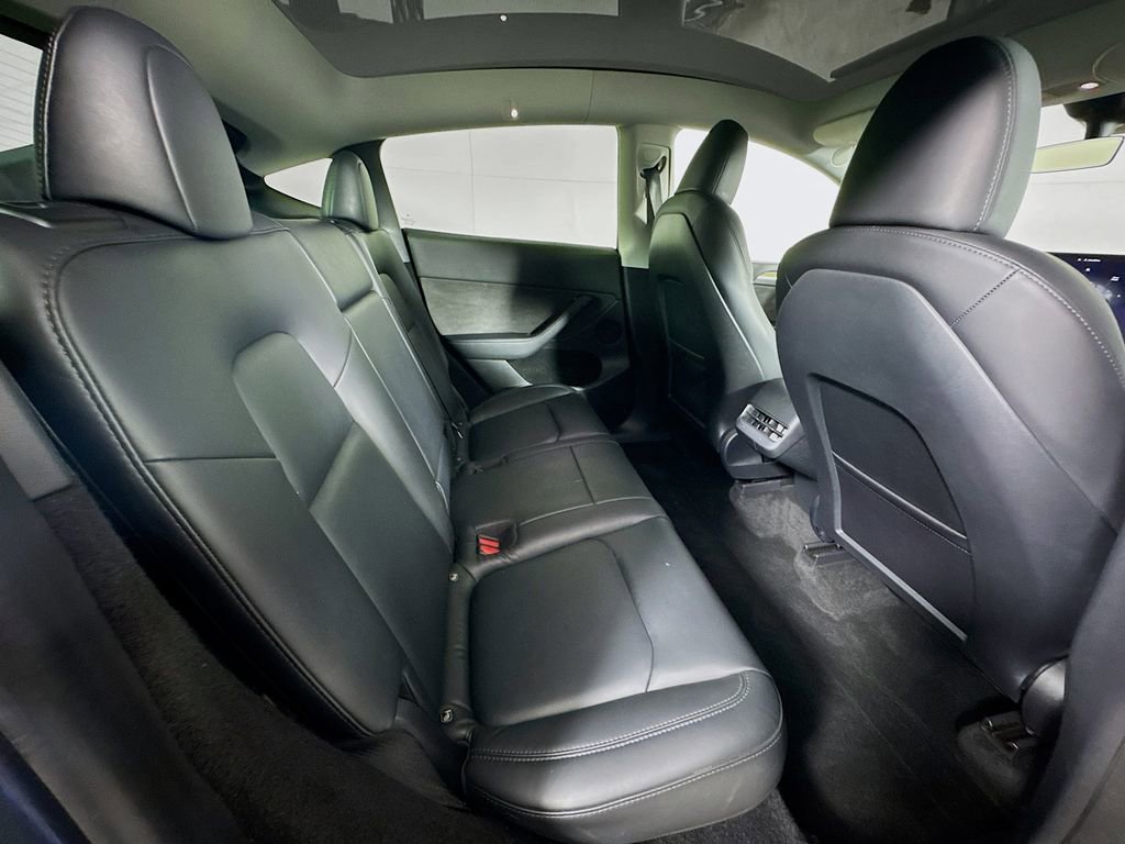 Used 2023 Tesla Model Y Long Range image 31