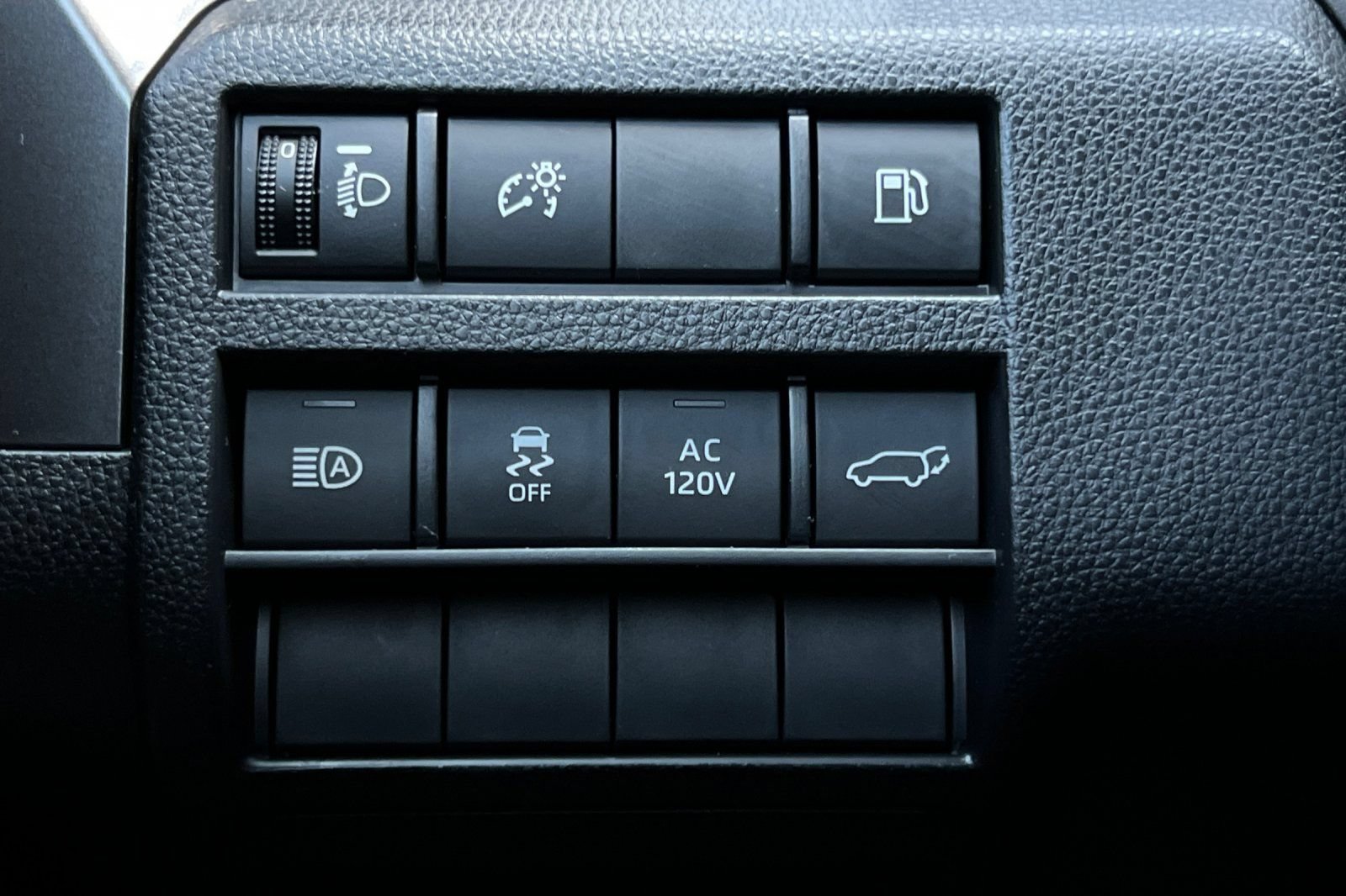 Certified 2026 Toyota 4Runner TRD Off-Road Premium AWD/4WD image 44