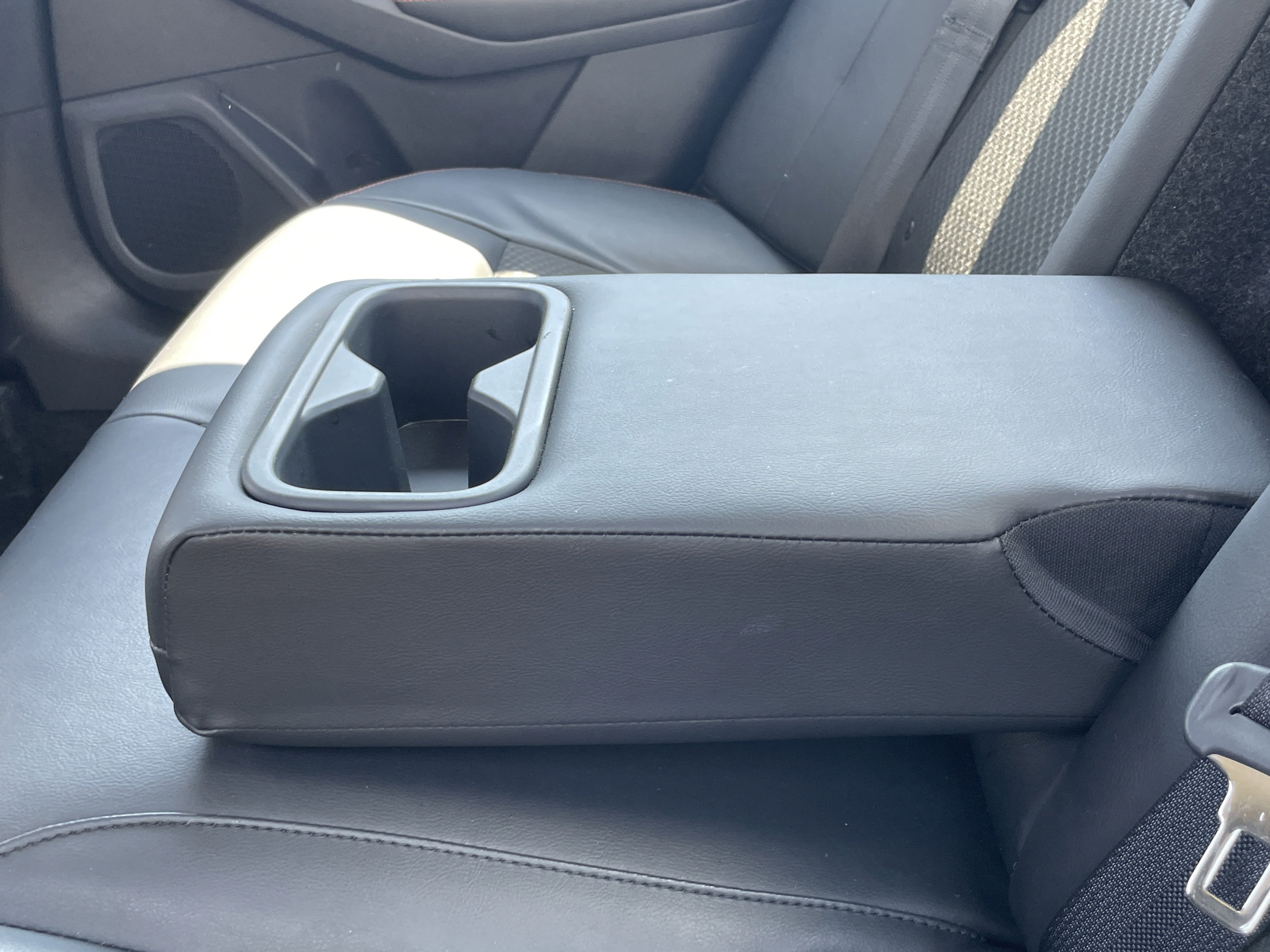 Used 2025 Nissan Altima 2.5 SR FWD image 30