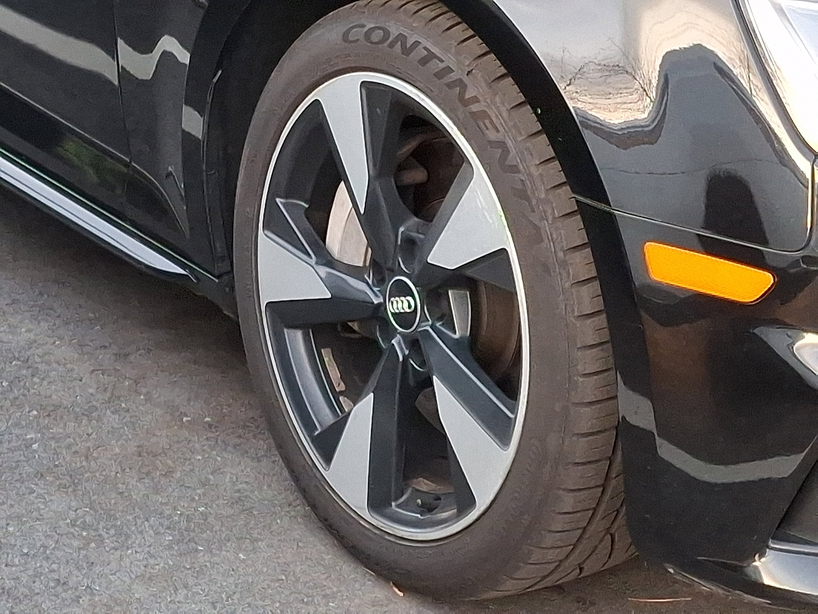 Used 2017 Audi A4 2.0T Premium Plus image 6