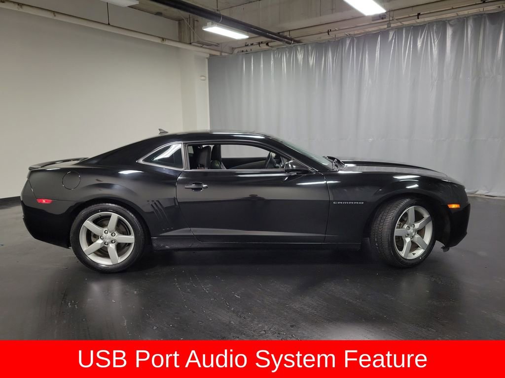 Used 2013 Chevrolet Camaro LT RWD image 10