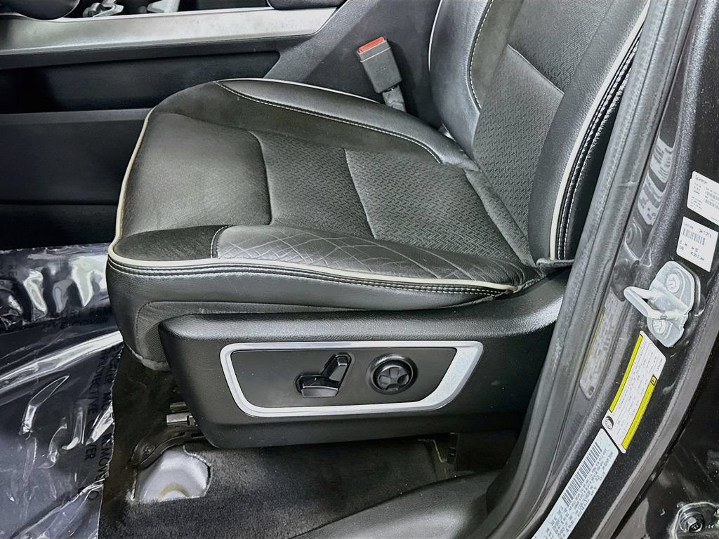 Used 2020 RAM 1500 Laramie w/ Sport Appearance Package AWD/4WD image 26