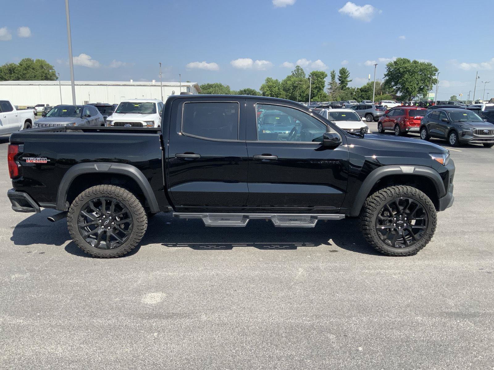 Used 2024 Chevrolet Colorado Trail Boss w/ LPO, Skid Plate Package AWD/4WD image 13