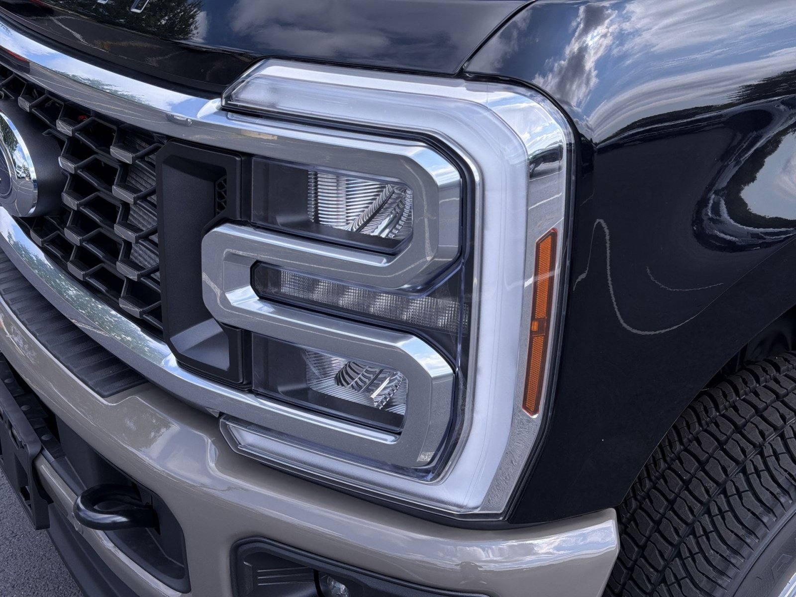 New 2026 Ford F350 King Ranch AWD/4WD image 13