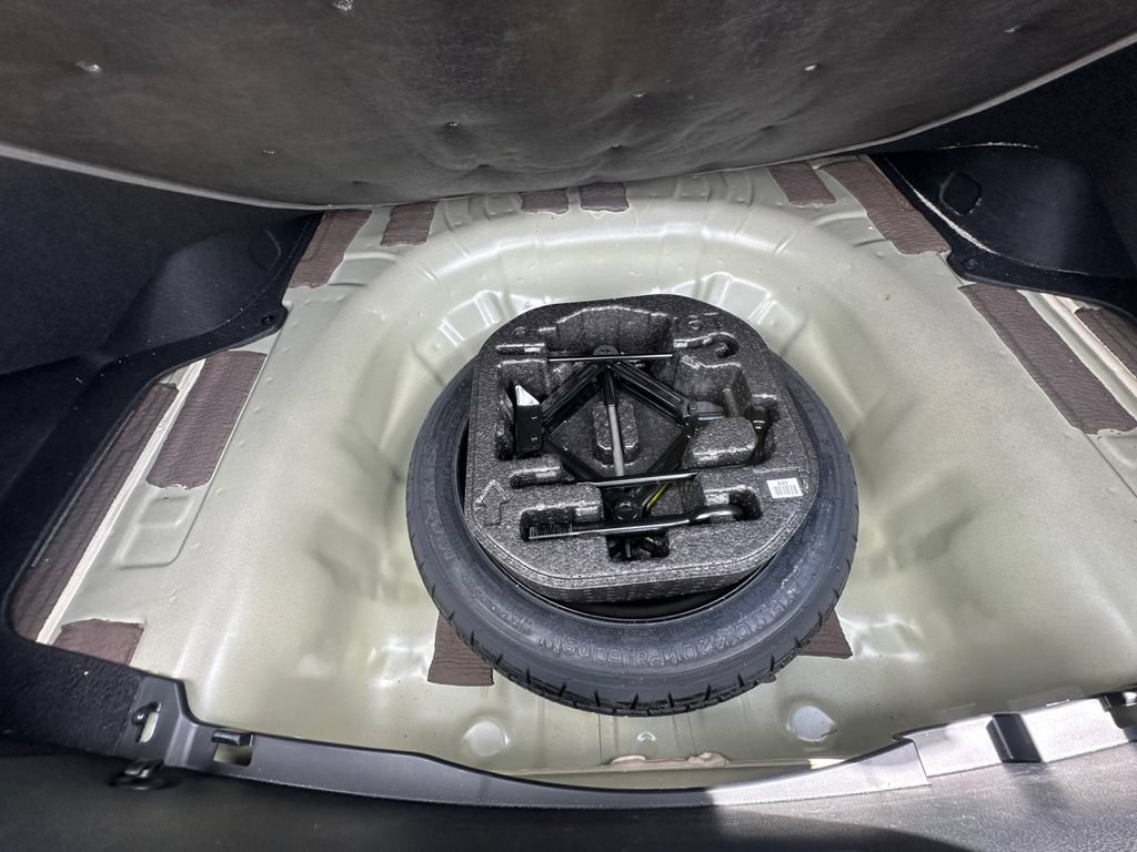 Used 2025 Kia K5 LXS FWD image 32
