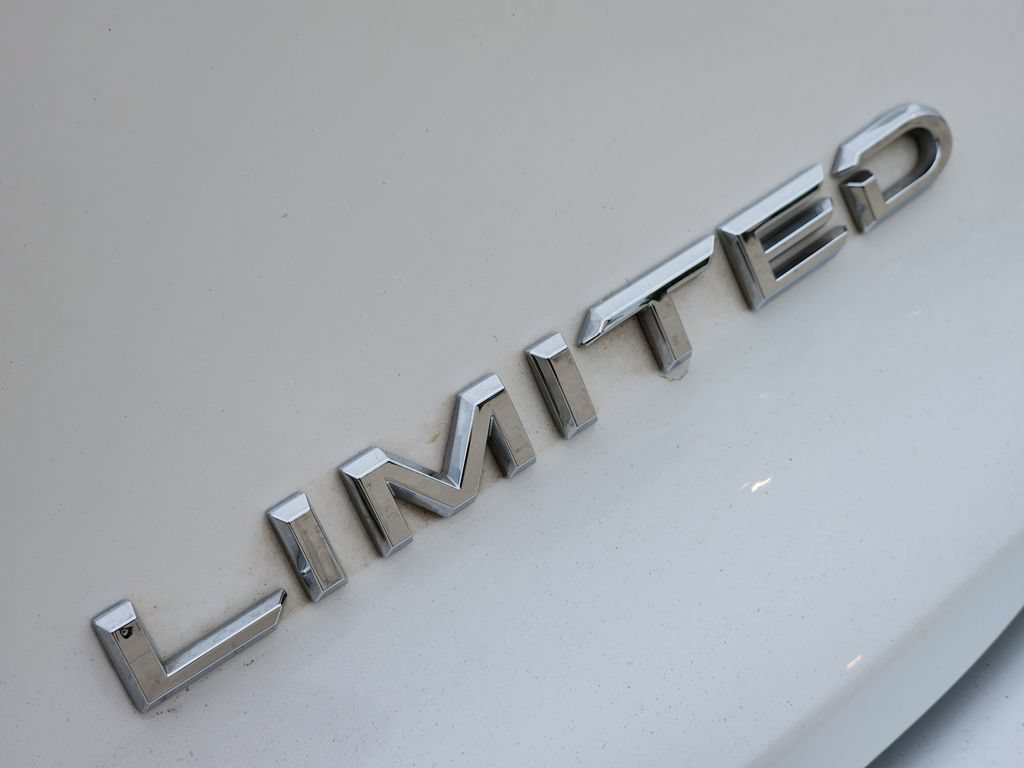 Certified 2023 Toyota Crown AWD/4WD image 12