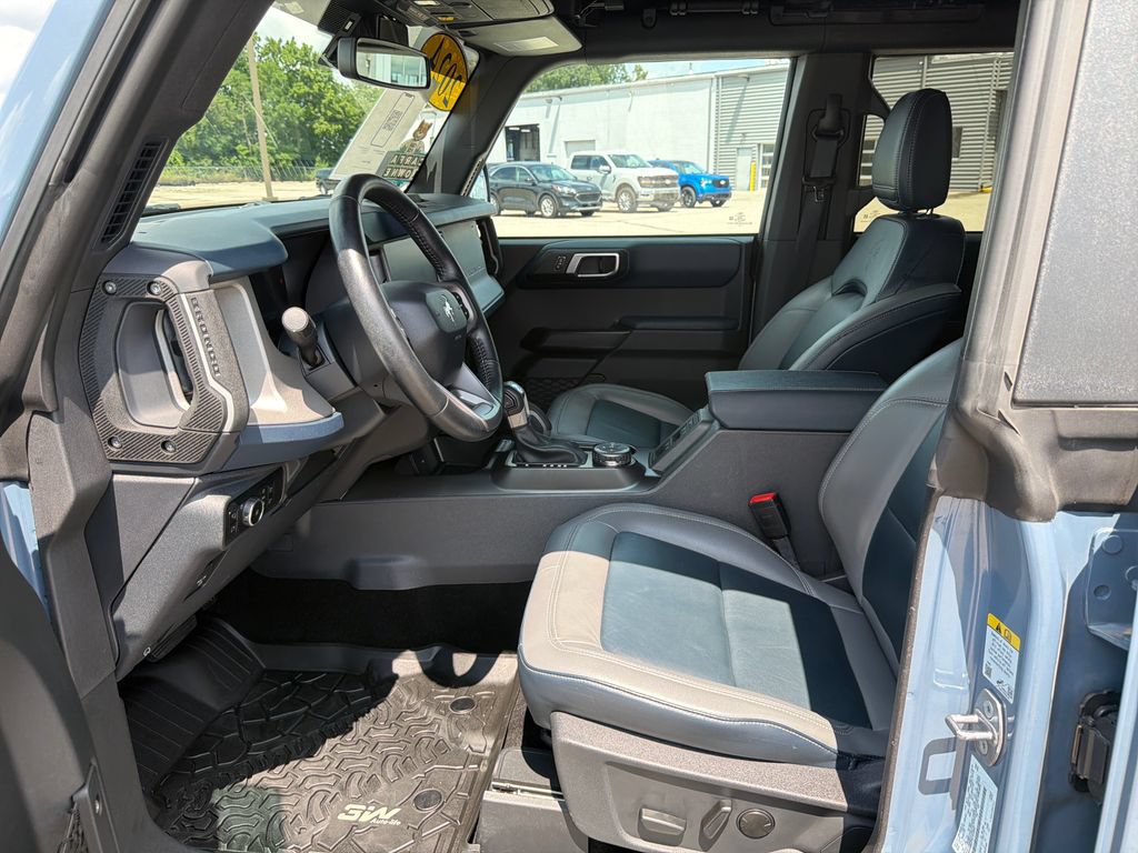 Used 2024 Ford Bronco Outer Banks AWD/4WD image 13