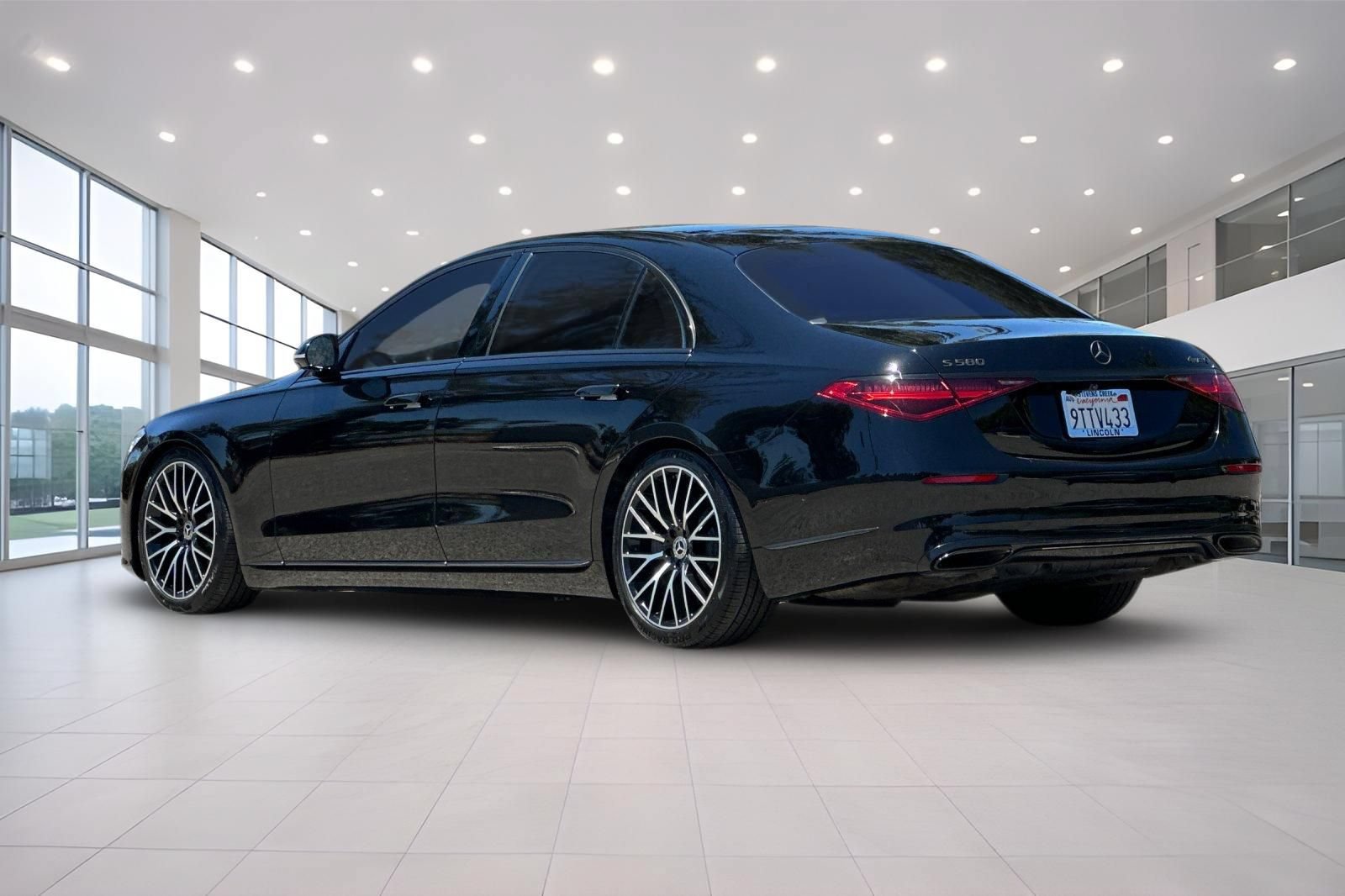 Used 2021 Mercedes-Benz S 580 4MATIC Sedan w/ Warmth & Comfort Package image 6