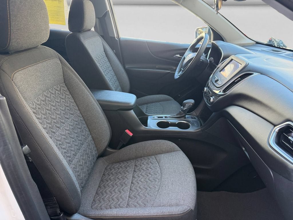 Used 2024 Chevrolet Equinox LT AWD/4WD image 15