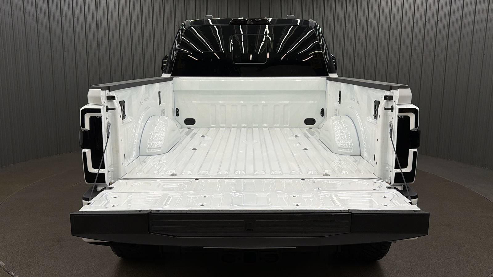 Used 2026 Ford F250 Platinum w/ FX4 Off-Road Package AWD/4WD image 18