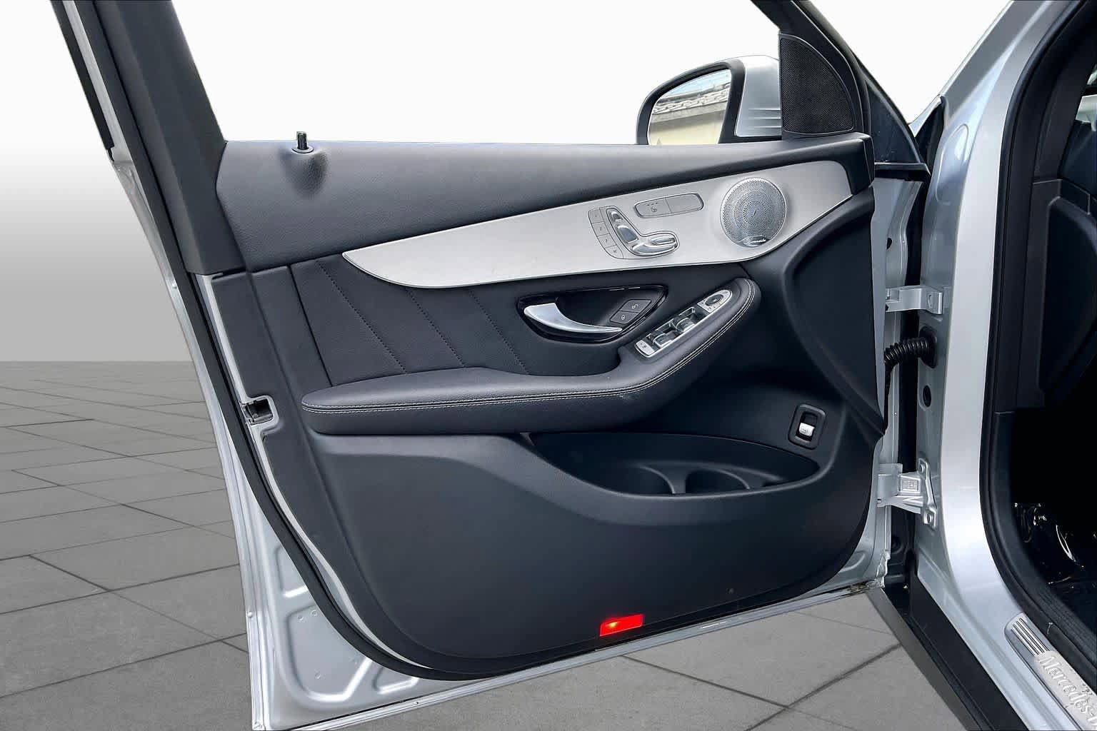 Used 2019 Mercedes-Benz GLC 300 4MATIC Coupe image 21