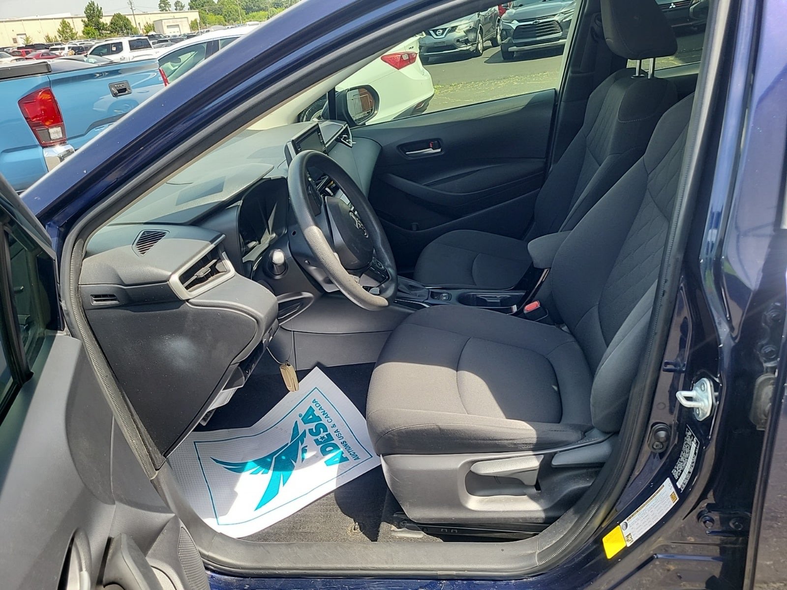 Used 2020 Toyota Corolla LE w/ LE Convenience Package FWD image 6