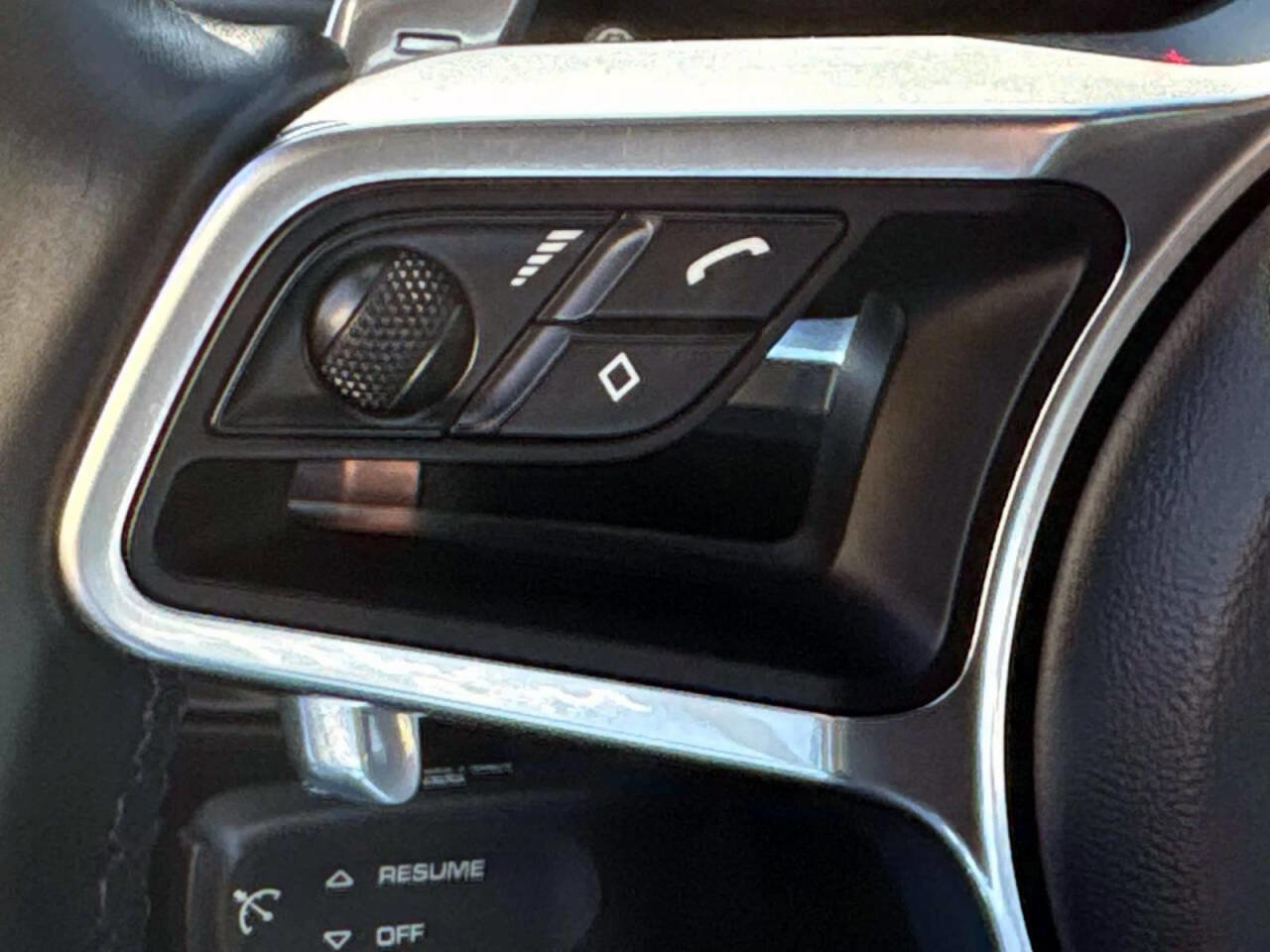 Used 2017 Porsche Macan image 20