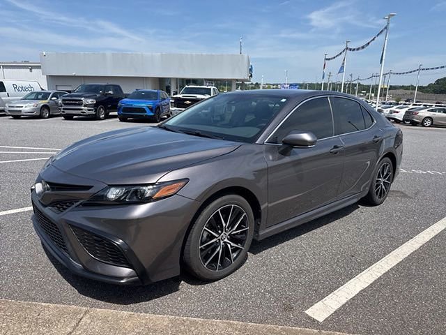 Used 2023 Toyota Camry SE w/ Convenience Package FWD video 1