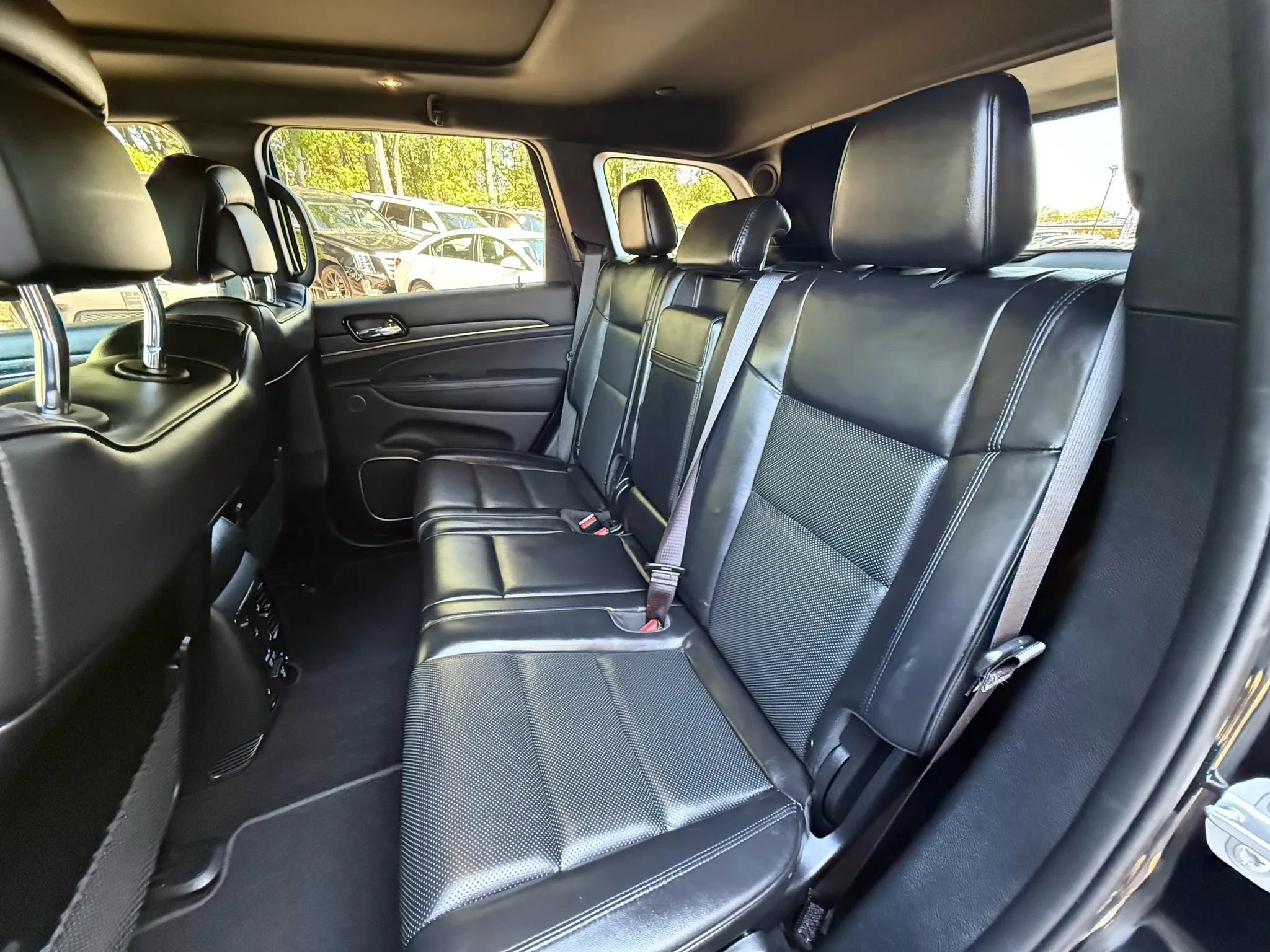 Used 2019 Jeep Grand Cherokee High Altitude AWD/4WD image 19