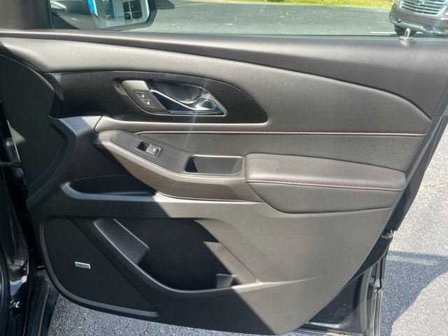 Used 2023 Chevrolet Traverse RS AWD/4WD image 27