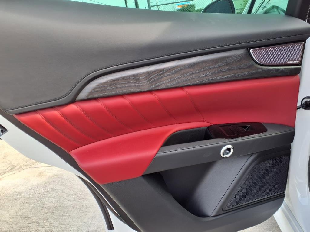 New 2025 Maserati Grecale GT image 12