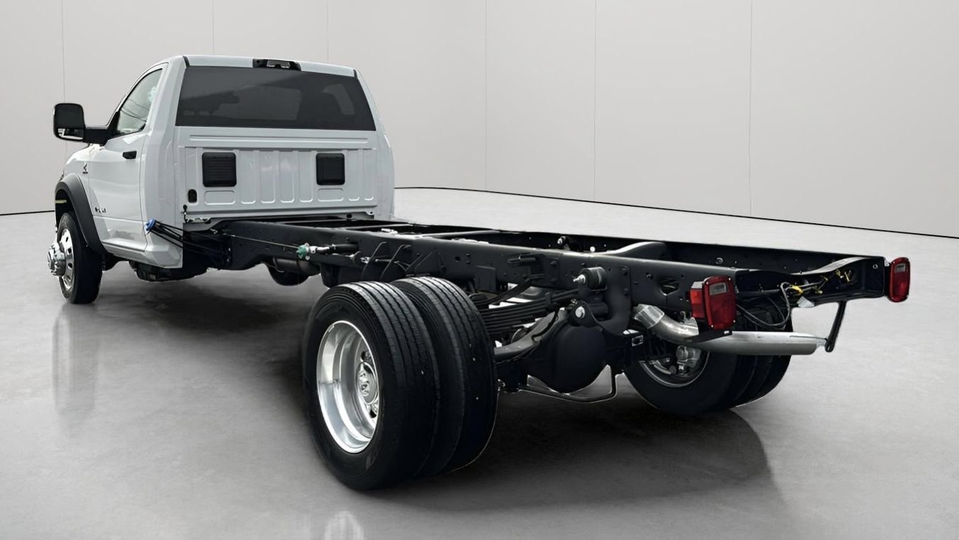 New 2025 RAM 5500 2WD Regular Cab image 8