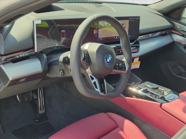 New 2027 BMW i5 eDrive40 w/ M Sport Package RWD image 3