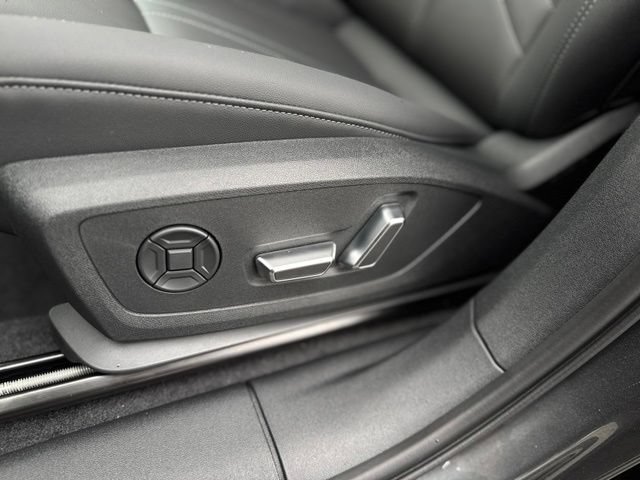 New 2026 Audi Q3 quattro 2.0T AWD/4WD image 12