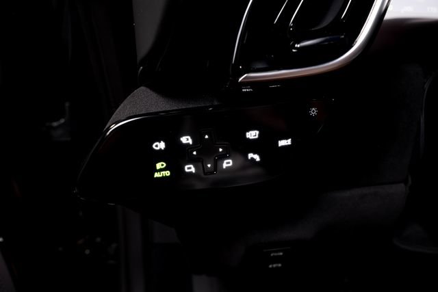 Certified 2026 Ferrari Roma Spider RWD image 44