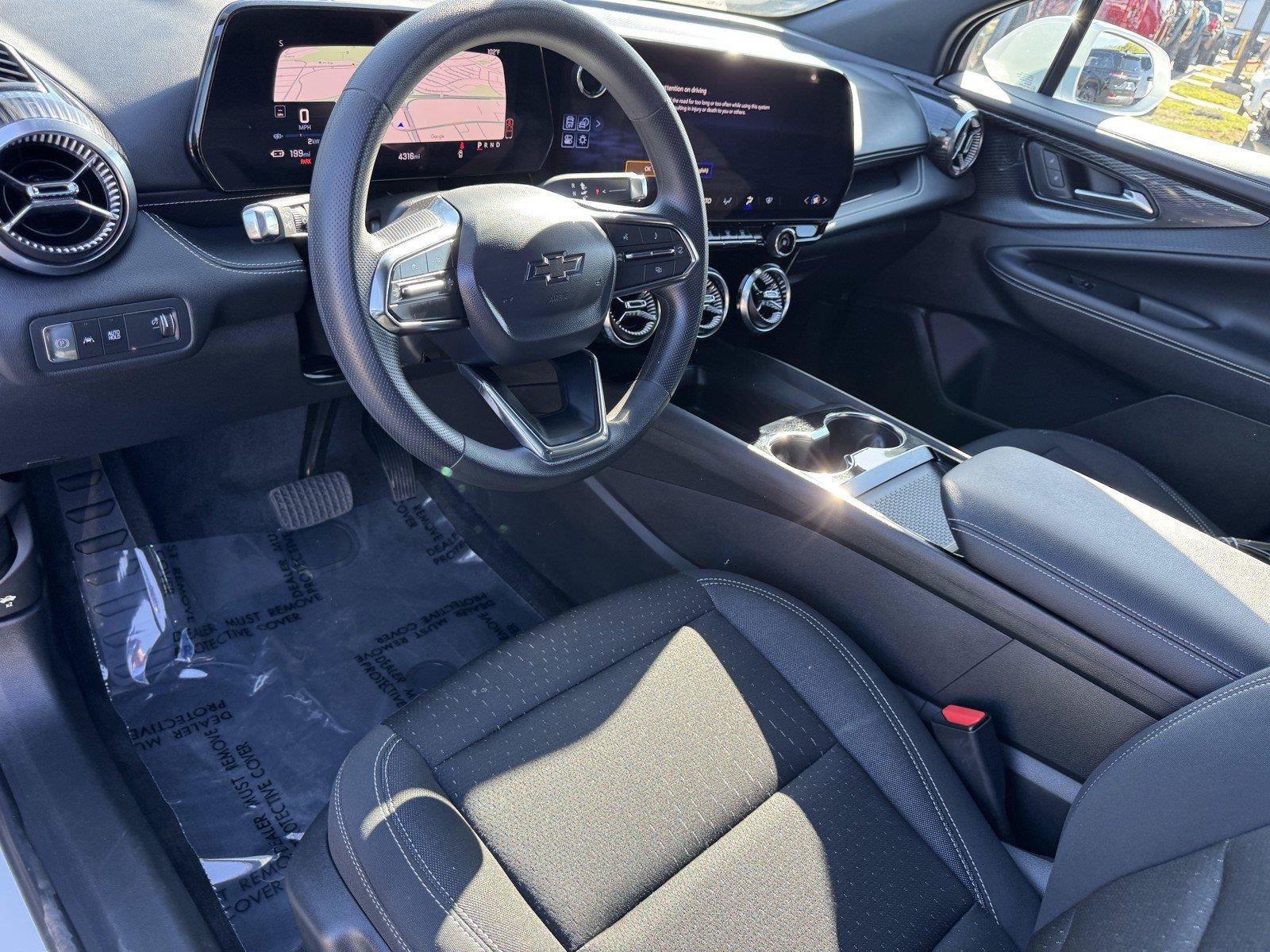 Used 2025 Chevrolet Blazer EV LT w/ Midnight/Sport Edition FWD image 12