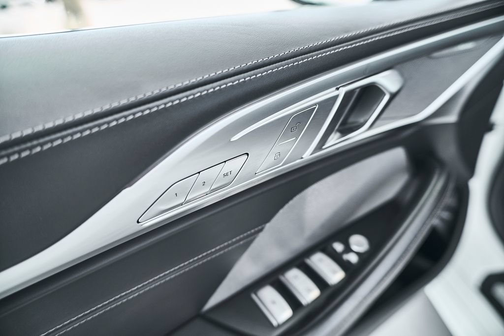 Used 2025 BMW 840i Convertible RWD image 18