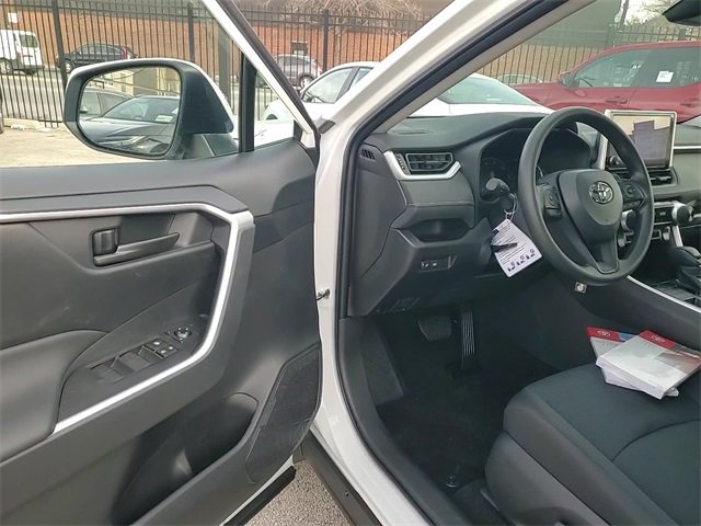 Used 2025 Toyota RAV4 LE image 10