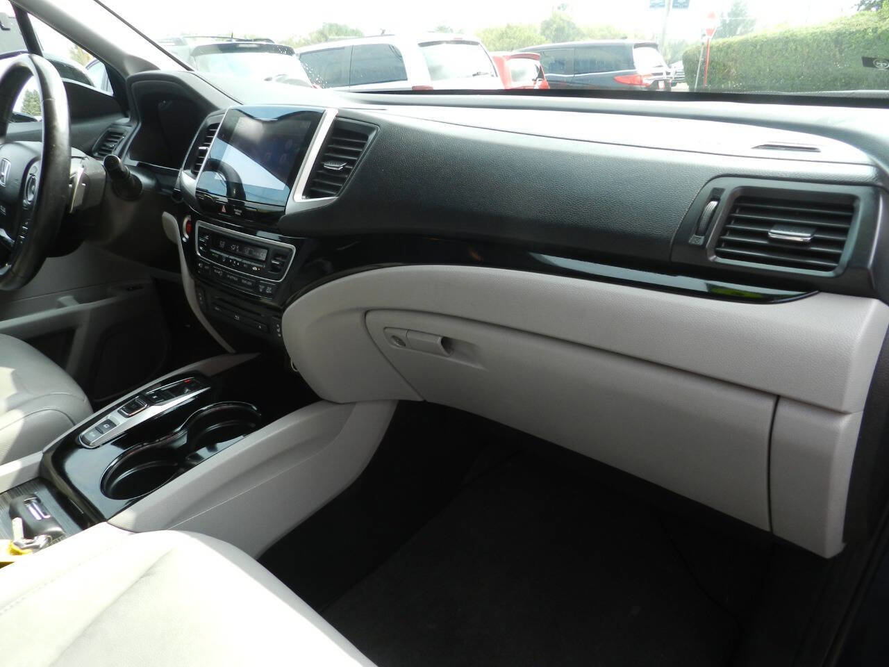 Used 2016 Honda Pilot Touring image 15