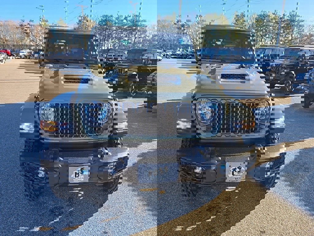 New 2026 Jeep Gladiator Sport image 2