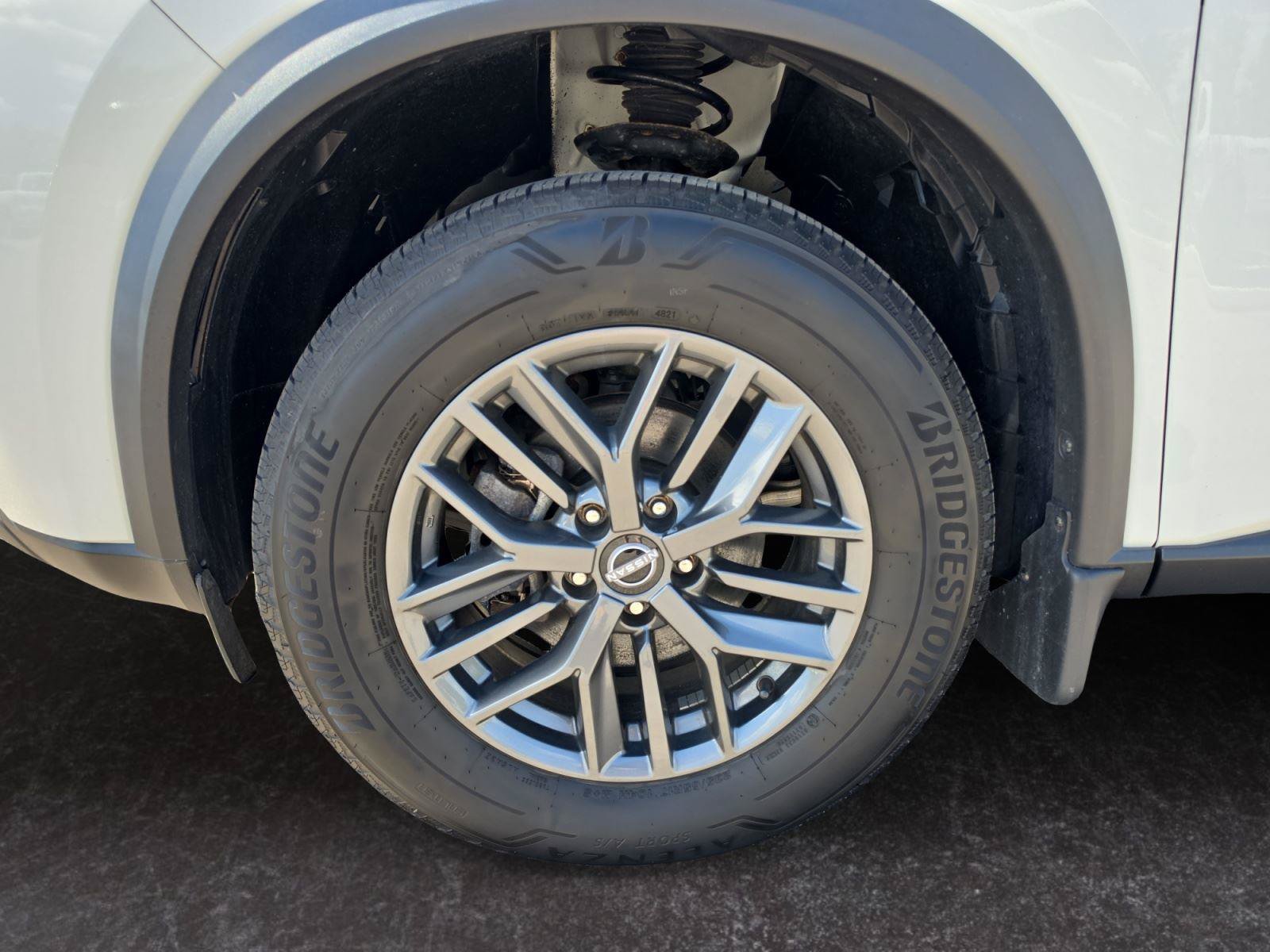 Used 2022 Nissan Rogue S FWD image 26