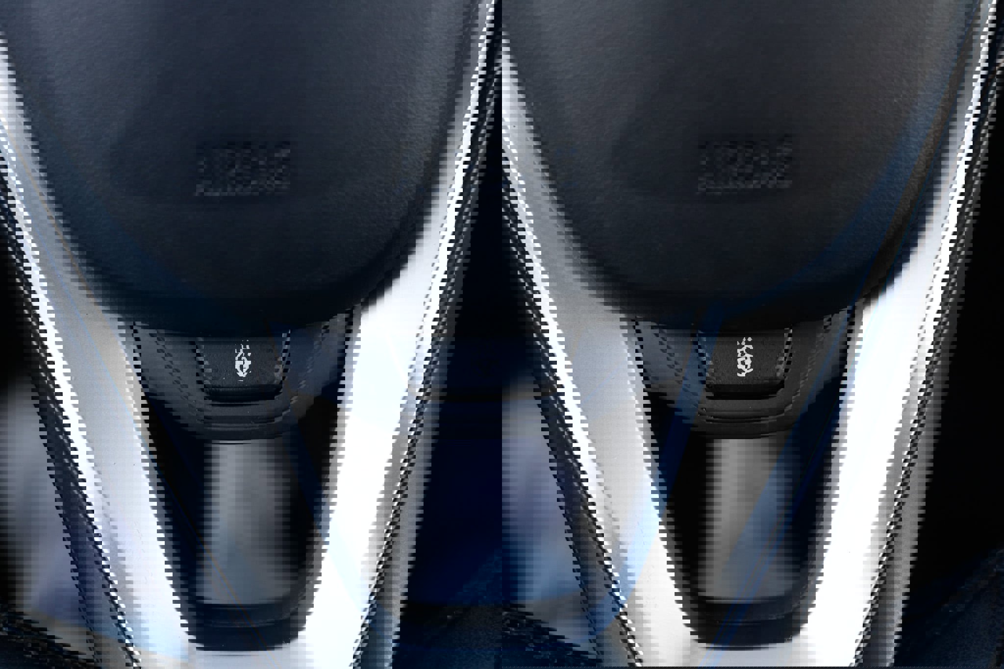 Used 2019 BMW 330i Sedan w/ Premium Package image 35