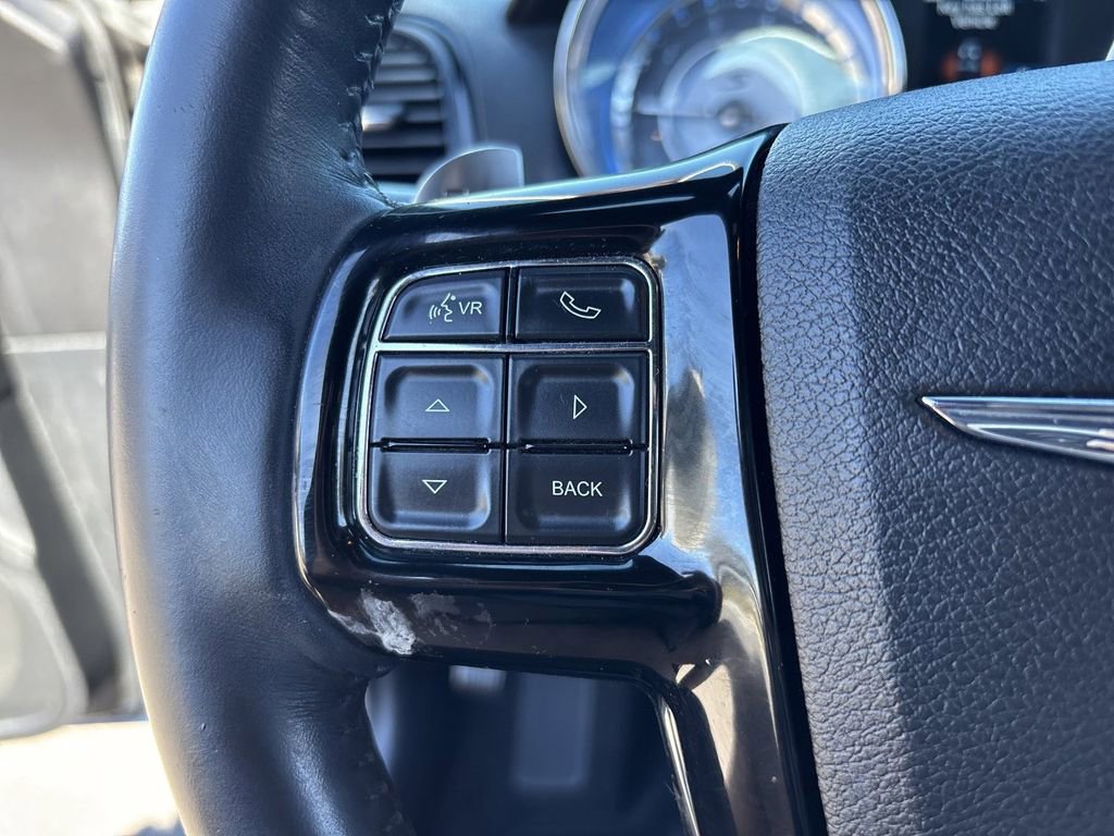 Used 2014 Chrysler 300 S image 28