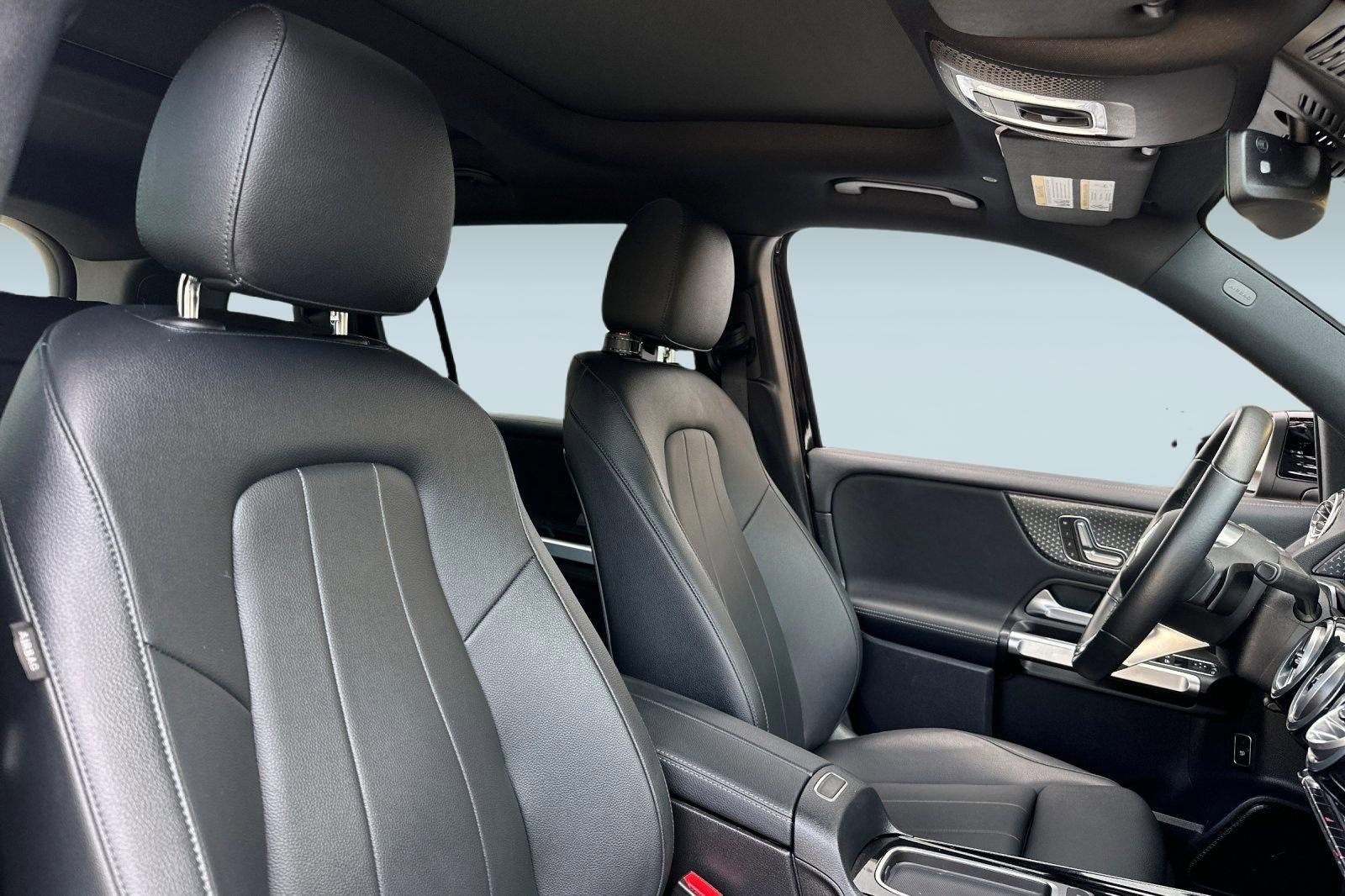 Certified 2024 Mercedes-Benz EQB 300 4MATIC image 32