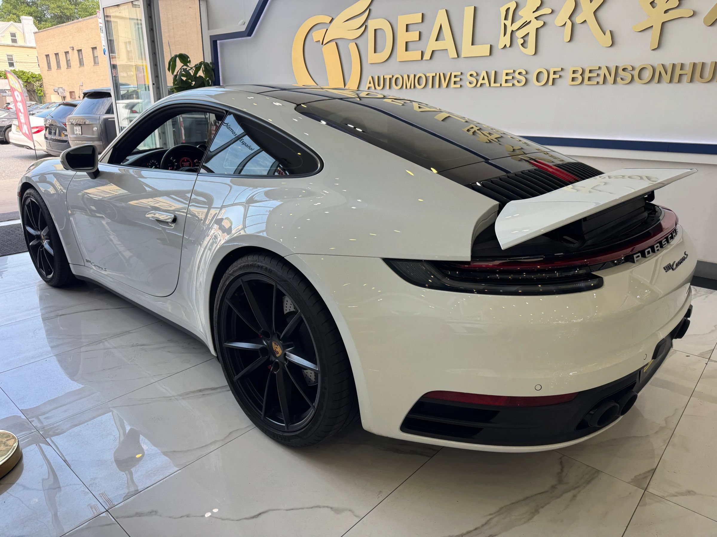 Used 2024 Porsche 911 Carrera S RWD image 5