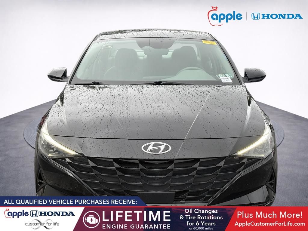 Used 2023 Hyundai Elantra SEL w/ Convenience Package FWD image 2