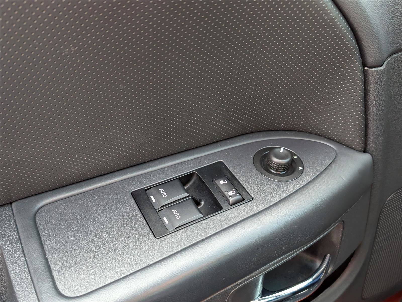 Used 2011 Dodge Challenger R/T w/ Sound Group II image 18