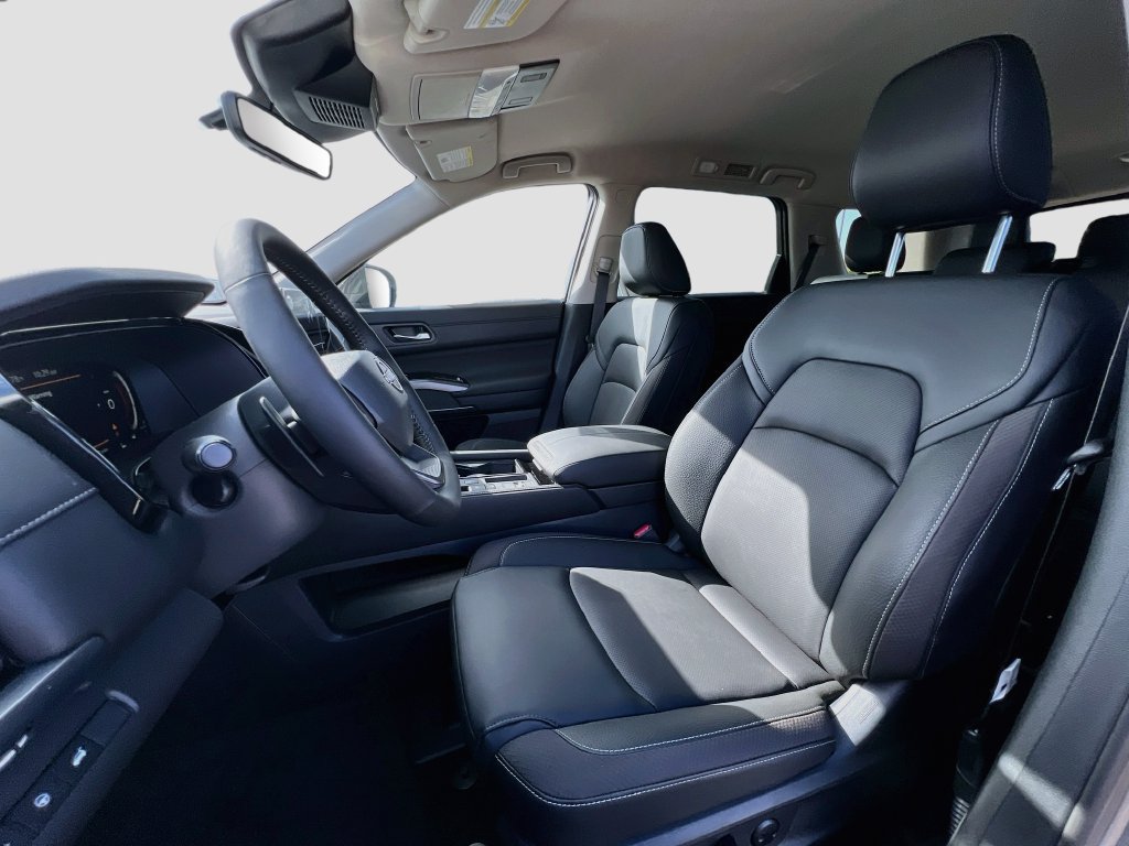 New 2026 Nissan Pathfinder SL FWD image 20