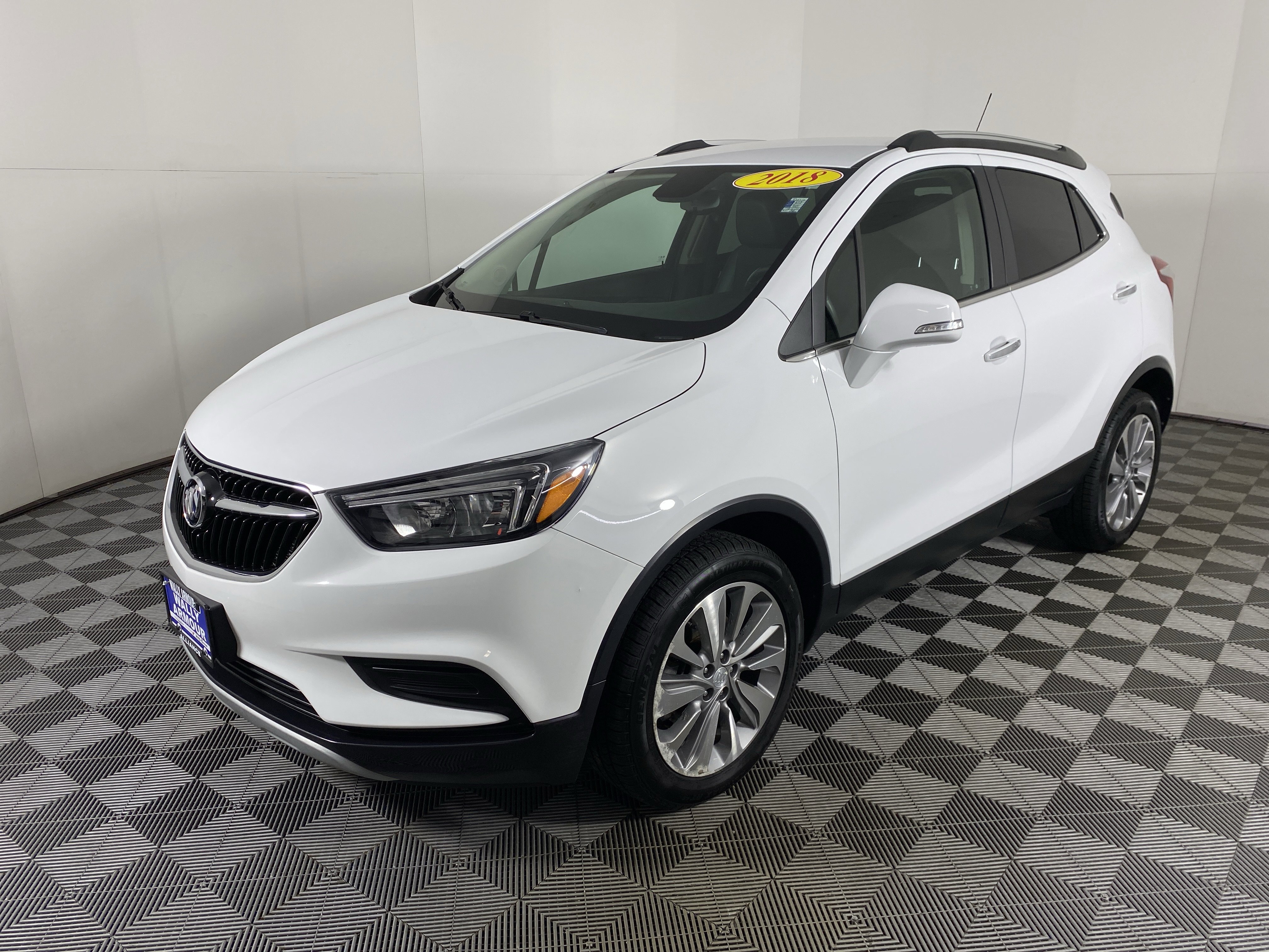 Used 2018 Buick Encore Preferred image 10