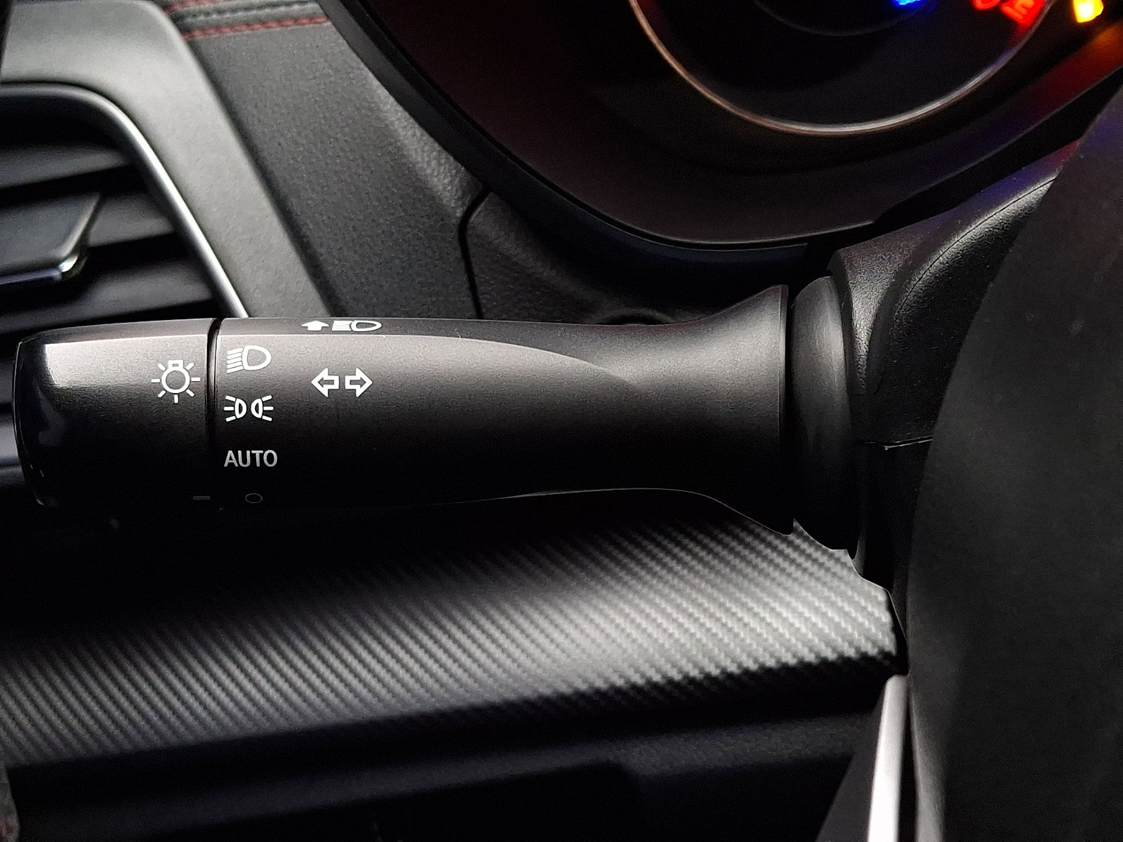 Used 2020 Subaru Impreza 2.0i Sport image 25