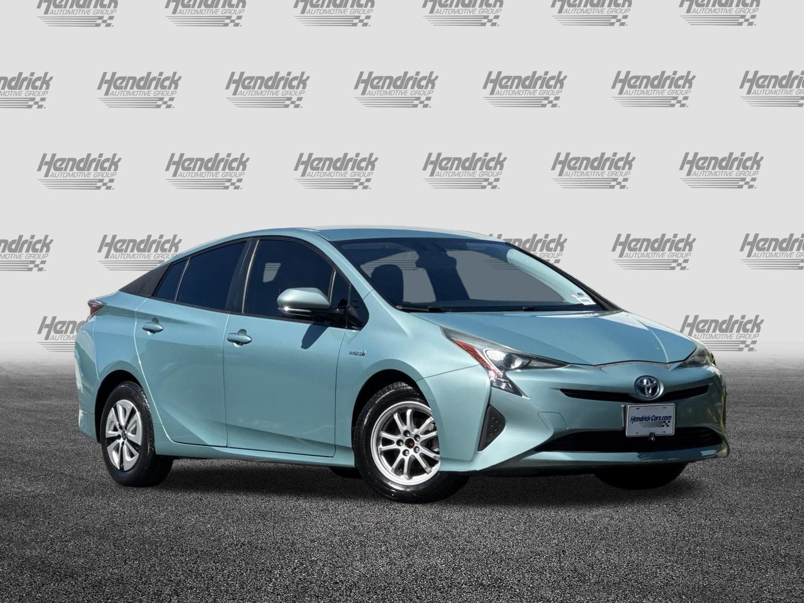 Used 2016 Toyota Prius Two FWD video 2